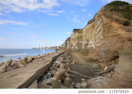 Folding screens 113078920