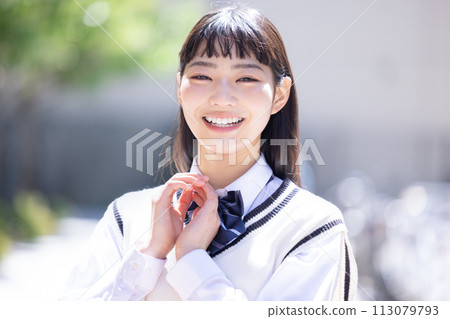 High school girl portrait 113079793