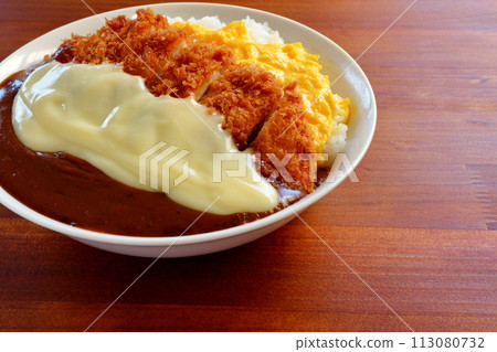 Omelet cheese cutlet curry 113080732