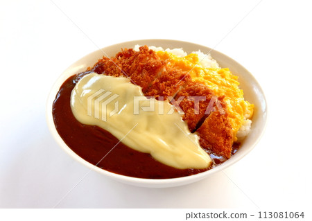 煎蛋捲起司炸肉排咖哩 113081064