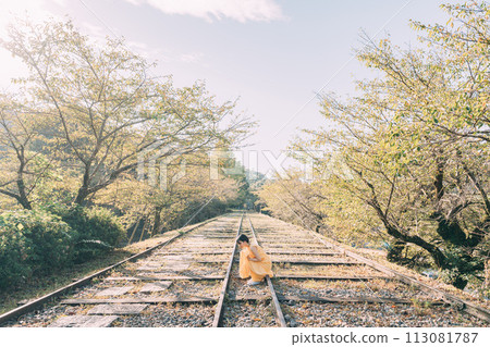 A woman sightseeing at the Keage Incline 113081787