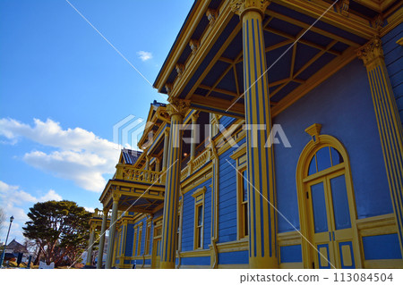 Former Hakodate Ward Public Hall, a stately Western-style building from the Meiji era 113084504