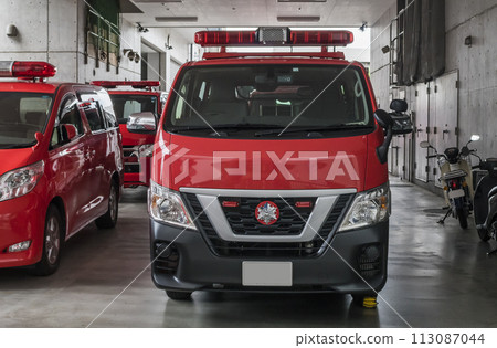 Fire engine on standby Fire engine Emergency vehicle Fire engine on standby Fire engine Emergency vehicle 113087044