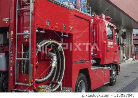 Fire engine on standby Fire engine Emergency vehicle Fire engine on standby Fire engine Emergency vehicle 113087045