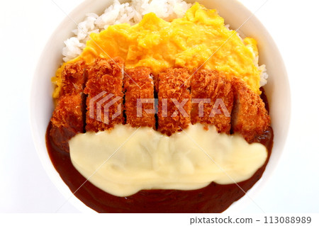 煎蛋捲起司炸肉排咖哩 113088989