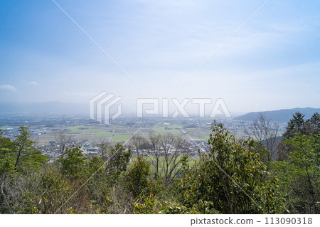 The view from Kitamukai Iwaya on Mt. Inoko (Higashiomi City, Shiga Prefecture) 113090318