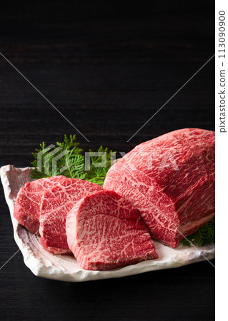 宮崎縣黑毛和牛大腿肉（Shinshin） 113090900