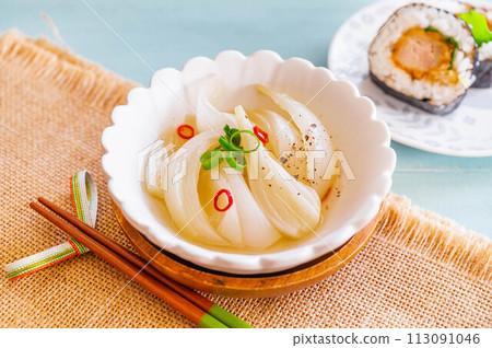 醃漬新鮮洋蔥 醃漬新鮮洋蔥 113091046