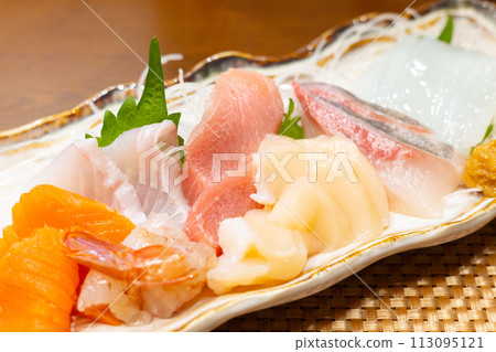 什錦美味的生魚片 什錦美味的生魚片 113095121