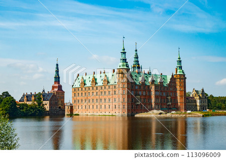 View of Frederiksborg castle in Hillerod, Denmark View of Frederiksborg castle in Hillerod, Denmark 113096009