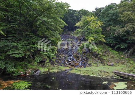 Hokkaido / The only place in the world where the manganese oxide formation phenomenon can be confirmed on earth: Onneto Hot Spring Falls Hokkaido / The only place in the world where the manganese oxide formation phenomenon can be confirmed on earth: Onneto Hot Spring Falls 113100696