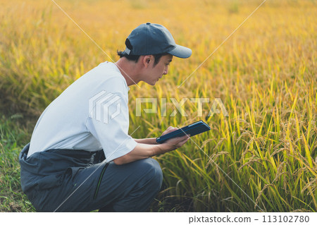 farmer, farmhouse, male 113102780