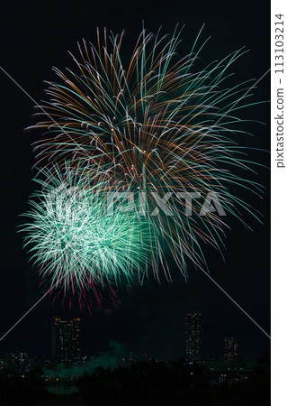 Autumn fireworks (Kawaguchi Fireworks Festival) Autumn fireworks (Kawaguchi Fireworks Festival) 113103214