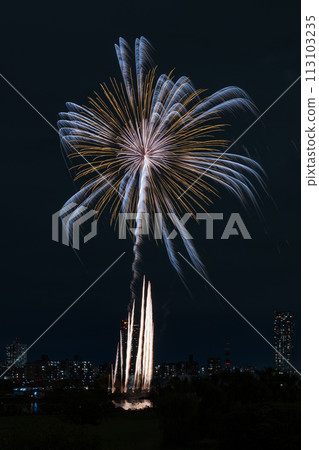 Autumn fireworks (Kawaguchi Fireworks Festival) Autumn fireworks (Kawaguchi Fireworks Festival) 113103235