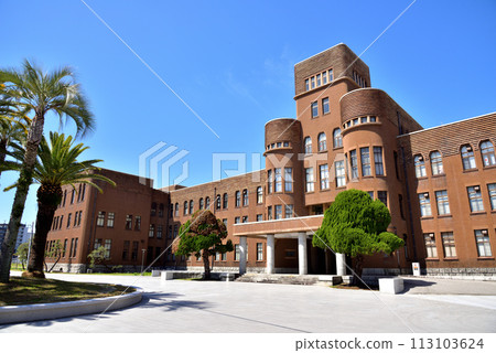Former Kyushu University Hakozaki Campus, former Faculty of Engineering main building, photographed in March 2024 113103624