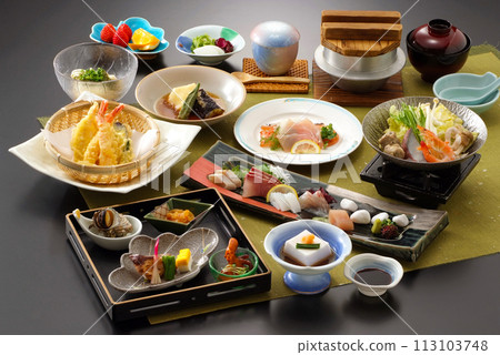 日本料理形象、日式套餐、日式全套餐、對身體輕鬆的日本料理 日本料理形象、日式套餐、日式全套餐、對身體輕鬆的日本料理 113103748