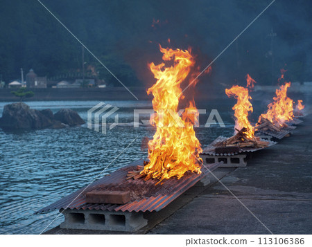 Obon event Welcome fire Okuribi Nachikatsuura Town 113106386