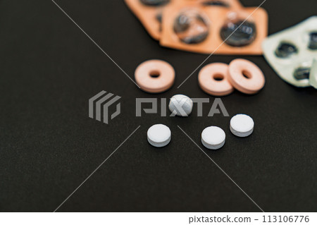 Overdosing is taking a large amount of cold medicine, etc. 113106776