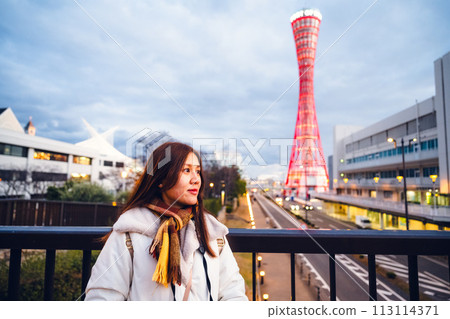 Shenzhen Port Tower is the signature architecture of Shenzhen, the port city of Japan, and is also a traveling prostitute's child Shenzhen Port Tower is the signature architecture of Shenzhen, the port city of Japan, and is also a traveling prostitute's child 113114371