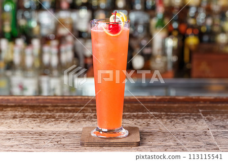 Strawberry Collin Cocktail Strawberry Collin Cocktail 113115541