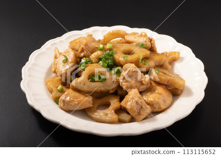 Sweet and sour teriyaki chicken breast and lotus root 113115652