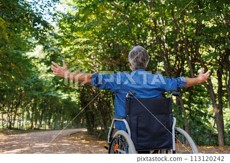 Expanding Horizons 113120242