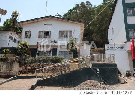 Fourah Bay College (Sierra Leone) Fourah Bay College (Sierra Leone) 113125257