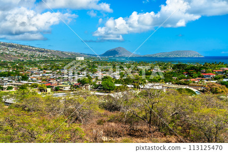 View of Hanauma Bay and Koko Head Volcanoes in Oahu - Hawaii, United States 113125470