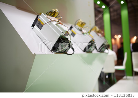 Cryptocurrency mining equipment - ASIC - application specific integrated circuit on farm stand Cryptocurrency mining equipment - ASIC - application specific integrated circuit on farm stand 113126833