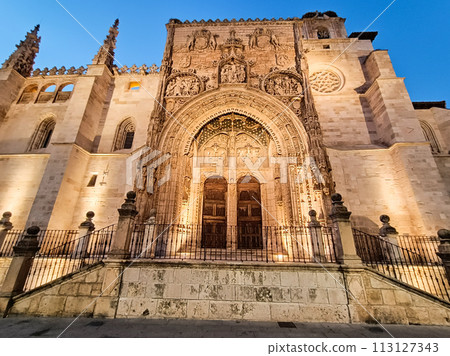 Aranda de Duero church facade view, Spanish landmark 113127343
