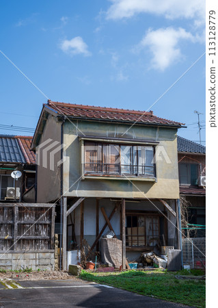 A very old and beautiful building in Kurayoshi, Tottori, Japan A very old and beautiful building in Kurayoshi, Tottori, Japan 113128779