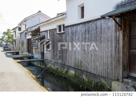A very old and beautiful building in Kurayoshi, Tottori, Japan A very old and beautiful building in Kurayoshi, Tottori, Japan 113128782