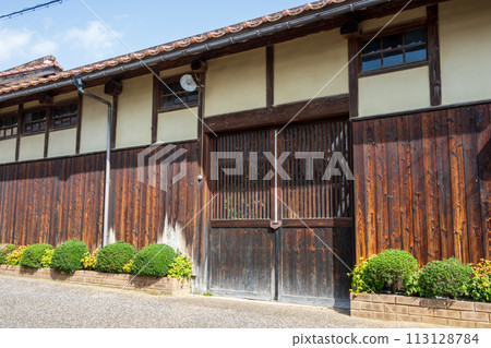 A very old and beautiful building in Kurayoshi, Tottori, Japan A very old and beautiful building in Kurayoshi, Tottori, Japan 113128784