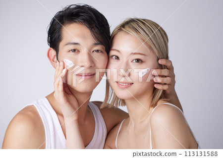 Portrait of two young men and women in beauty and skincare images Portrait of two young men and women in beauty and skincare images 113131588