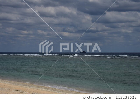Beautiful sea 113133525