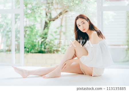 Young women's skin care, hair removal, diet image Young women's skin care, hair removal, diet image 113135885