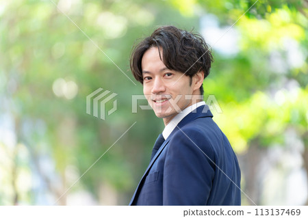Businessman fresh green 113137469