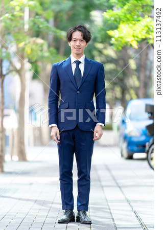 Businessman fresh green whole body 113137492