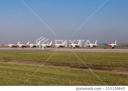 U.S. Air Force aerobatic team "Thunderbirds" U.S. Air Force aerobatic team "Thunderbirds" 113138643