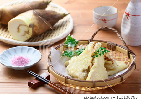Bamboo shoot tempura 113138763
