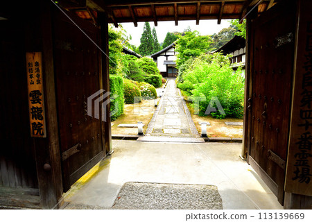 Kyoto City Sennyuji Temple Annex Unryuin Fresh Green 113139669
