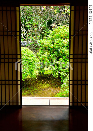 Kyoto City Sennyuji Temple Annex Unryuin Fresh Green 113140401