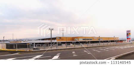 大型郊區家居中心 大型郊區家居中心 113140545