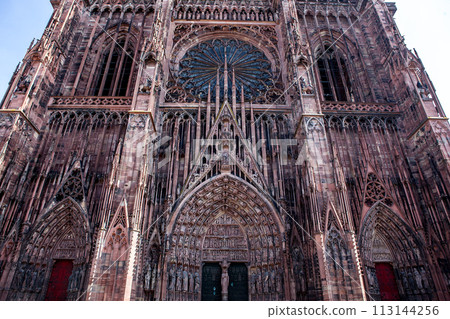 Notre dame de Strasbourg cathedral, France Notre dame de Strasbourg cathedral, France 113144256