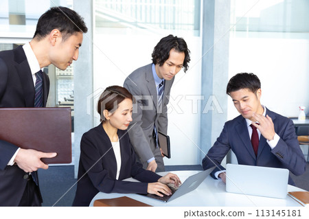 業務團隊合作會議 113145181