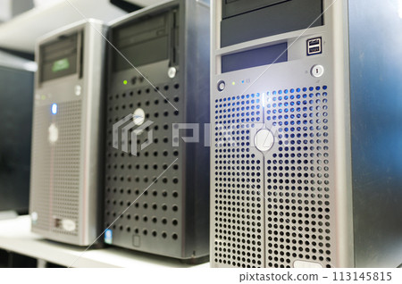 Network servers Network servers 113145815