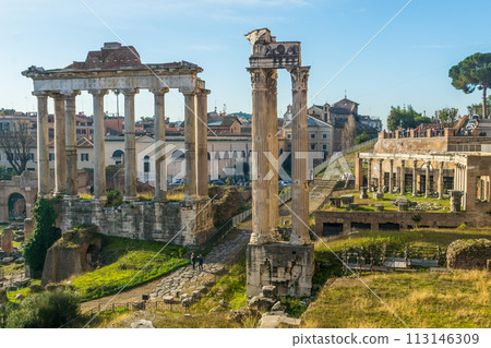 Roman ruins in Rome, Italy Roman ruins in Rome, Italy 113146309