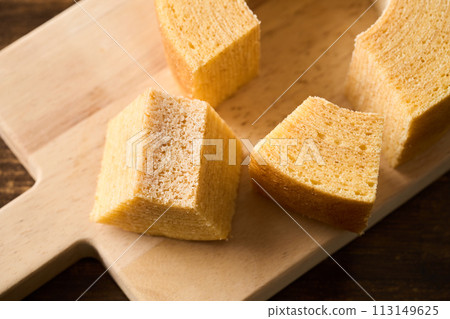 年輪蛋糕切碎 113149625