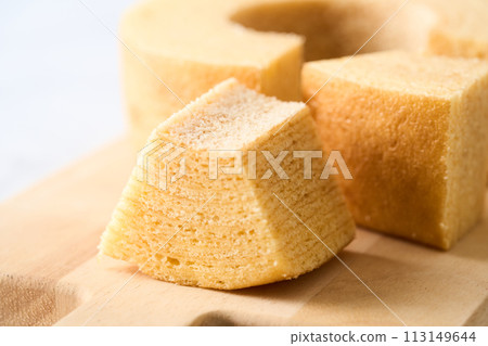 chopped baumkuchen 113149644