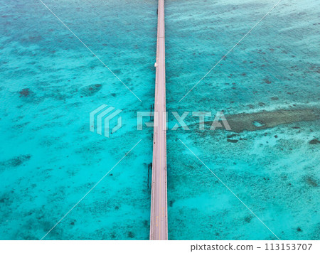Aerial photo taken from directly above the spectacular Ikema Ohashi Bridge in Miyakojima Aerial photo taken from directly above the spectacular Ikema Ohashi Bridge in Miyakojima 113153707